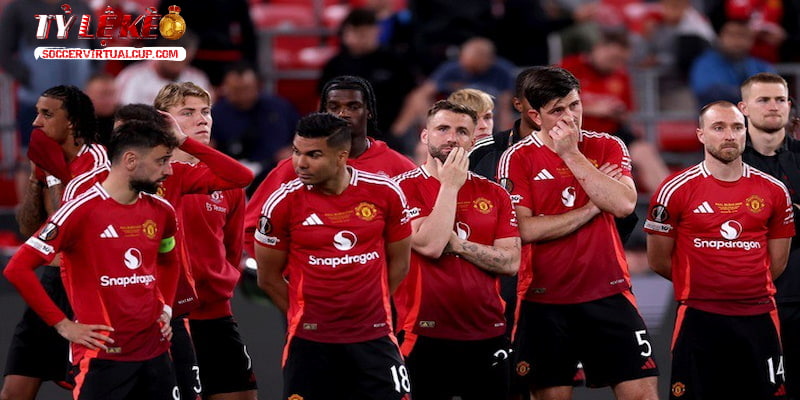 Người được chọn có rất nhiều việc phải làm để đưa đội bóng trở lại quỹ đạo